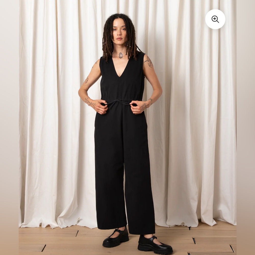 Ali Golden | Slit-back Jumpsuit | Navy | Small